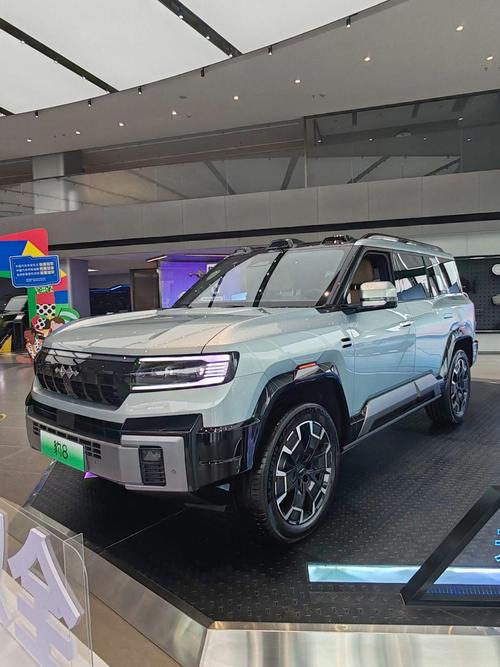 东莞165比亚迪方程豹硬派越野的爆款，英菲尼迪35周年与你共成长